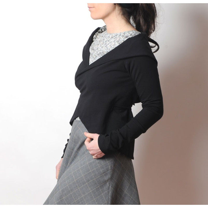 Black Cameleon strap wrap long sleeved