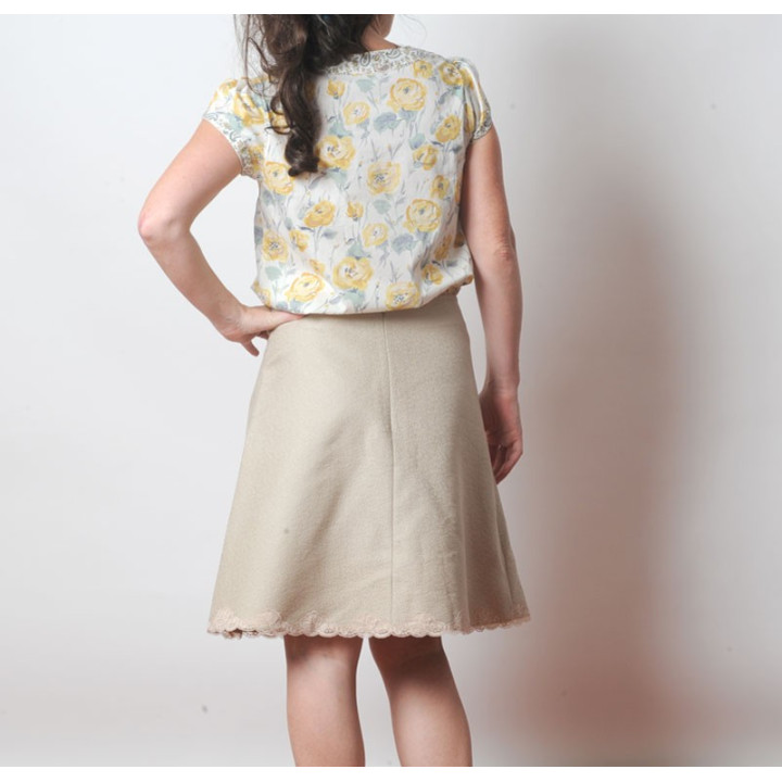 Jupe trapèze originale beige gaufrée