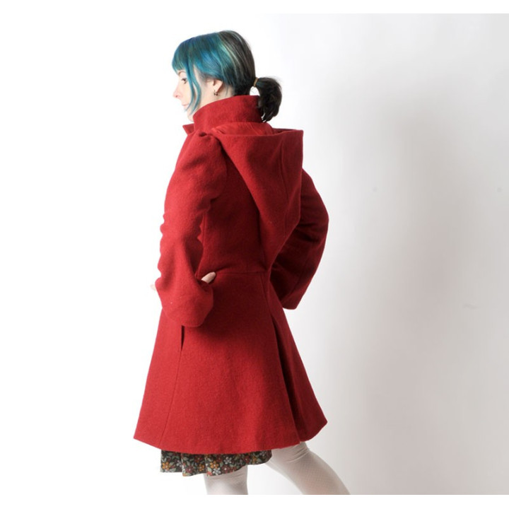 Manteau fait main en france rouge d'hiver à Capuche de Lutin en laine