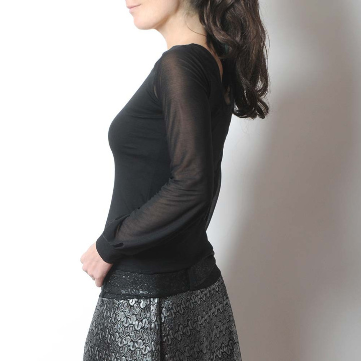 Top noir vêtements originaux créateur français