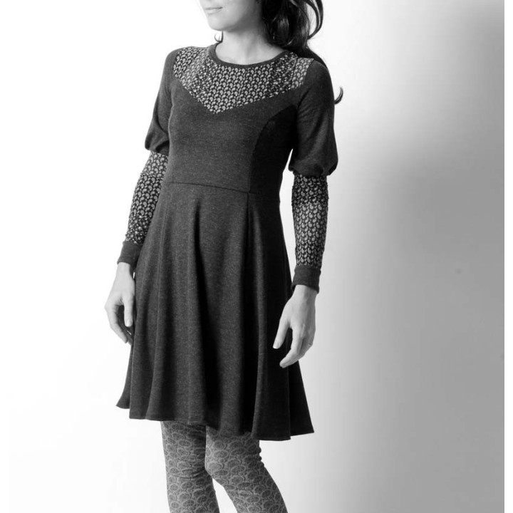 Robe en jersey, empiècements et manches gigot - PERSONNALISABLE