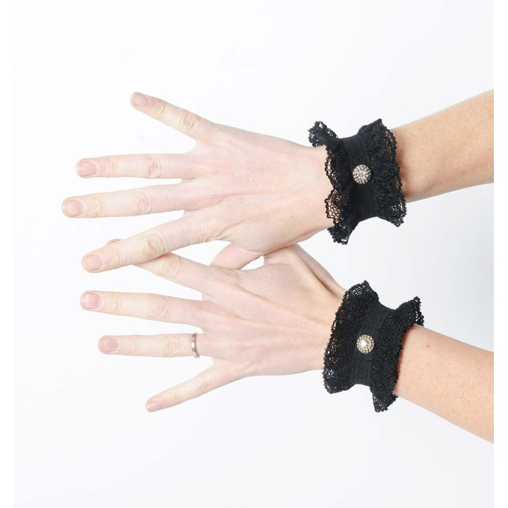 Bracelets-manchettes fabriqué en France créateur femme courtes noires volants de dentelle et strass