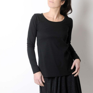Women's long black top in cotton jersey, trapeze cut