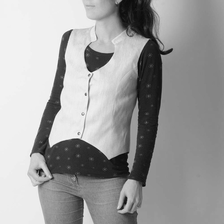 Gilet fabrication artisanale femme sans manches - PERSONNALISABLE