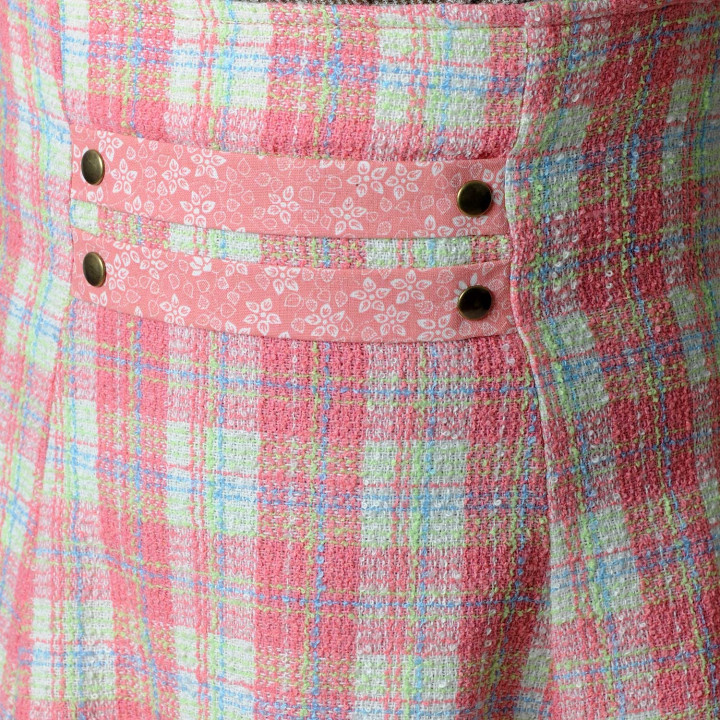 idée cadeau pour femme Jupe artisanale made in france salopette femme originale, blanche et rose motif écossais jeune créatrice 