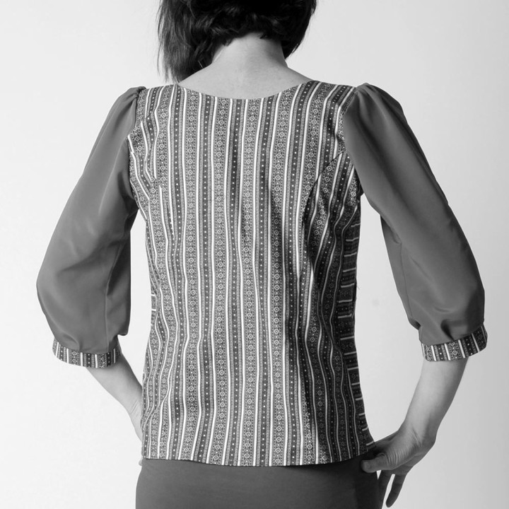 Chemisier femme fait main en france  à petit col et manches 3/4 - PERSONNALISABLE