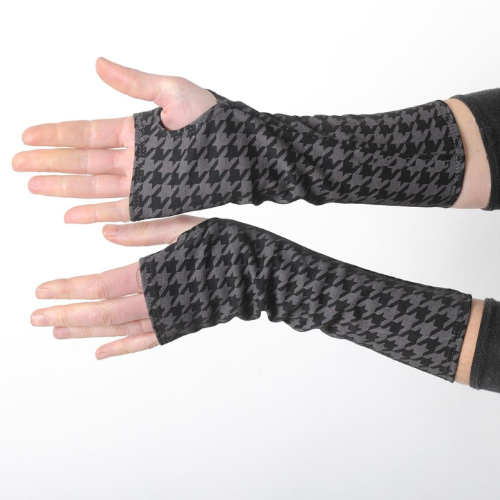 Black and grey houndstooth fingerless gloves