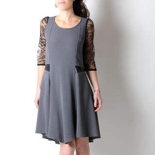 Robe fait main en france  asymétrique grise et noire à manches courtes