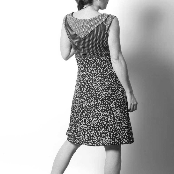 Sleeveless dress with hood or pointy collar - CUSTOM HANDMADE