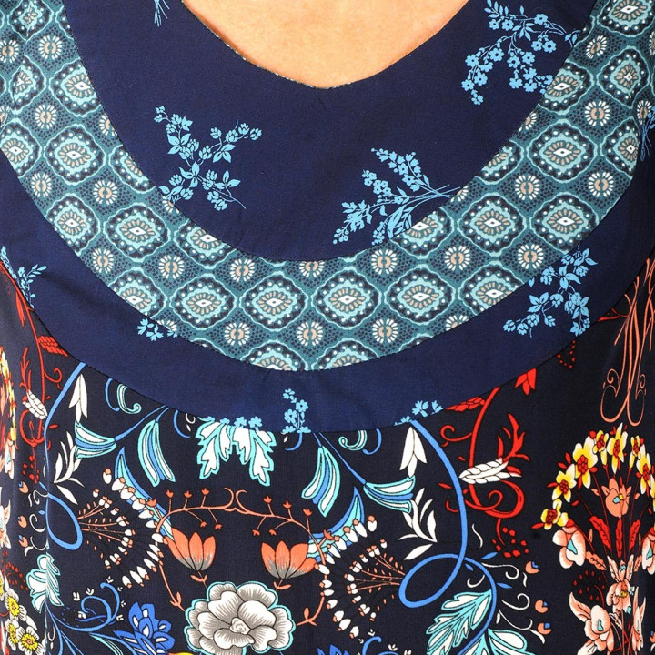 Robe évasée artisanale bleu imprimée sans manches
