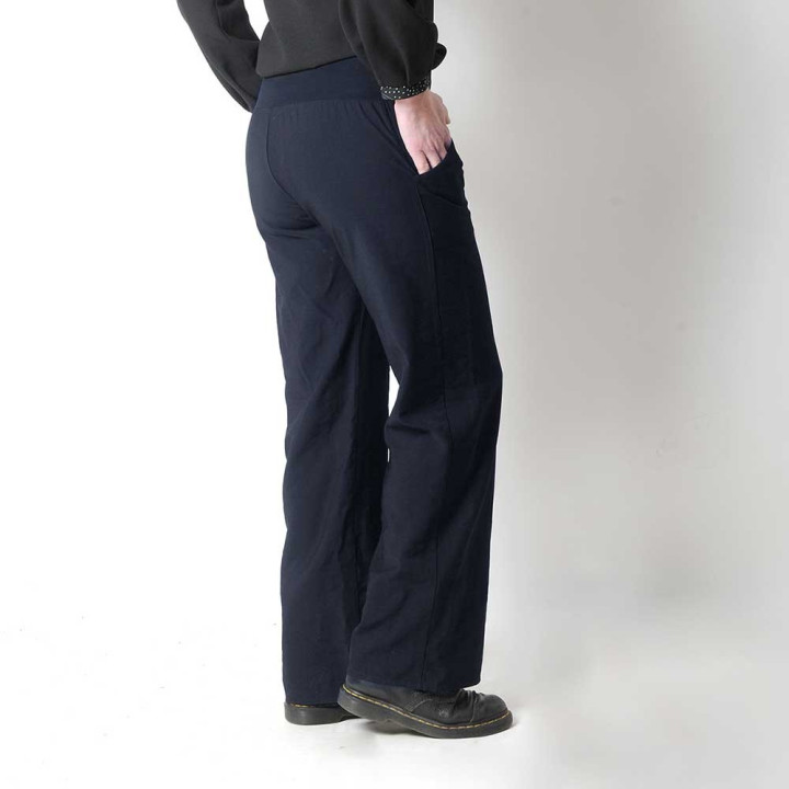 Womens navy blue supple pants, wide legs