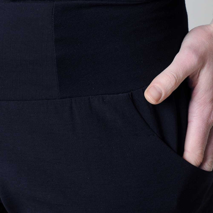 Womens navy blue supple pants, wide legs