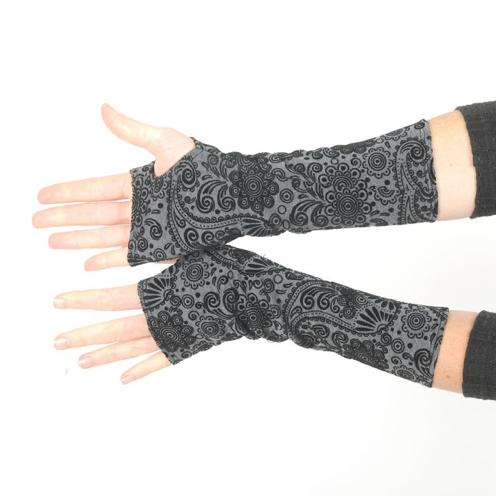Mitaines longues fait main en france  originales en jersey gris et noir arabesques