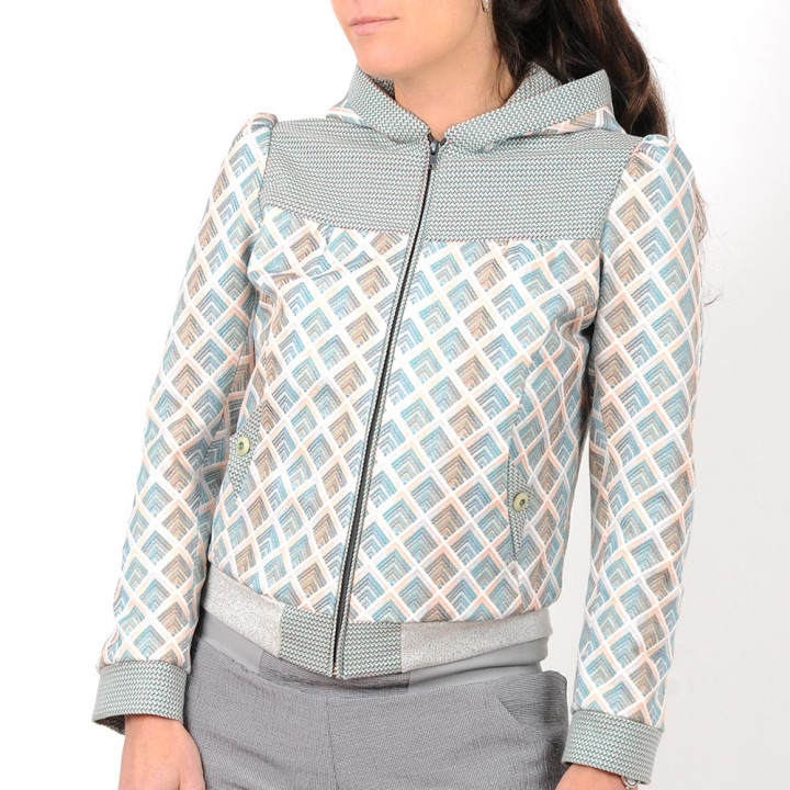 Blouson artisanal femme zippé à capuche, losanges pastel