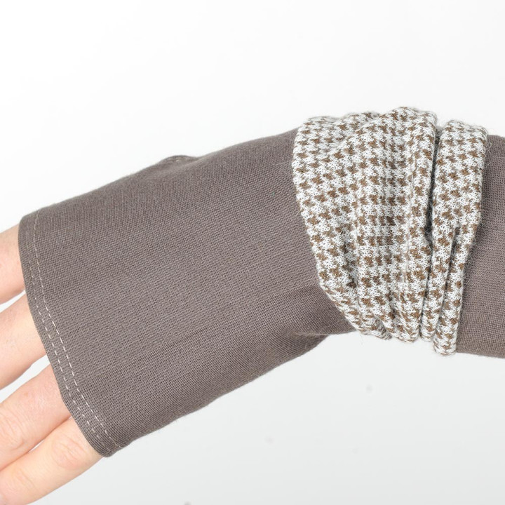 Taupe and beige armwarmers, houndstooth print jersey