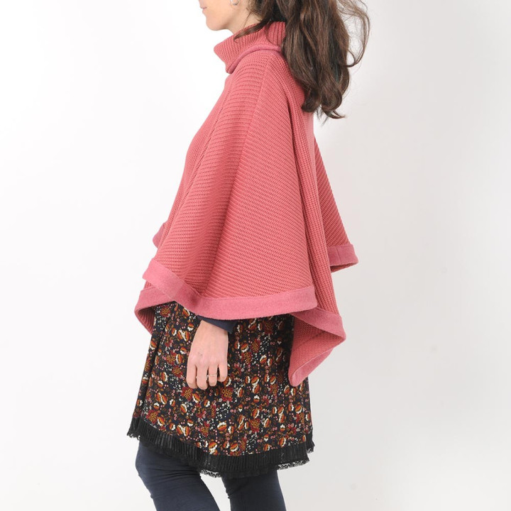 Pull-cape fabriqué en France rose grosse maille, coton et laine