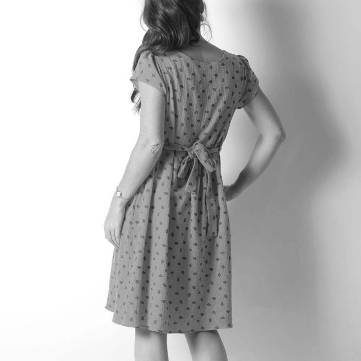 Ample dress with belt, short sleeves - CUSTOM HANDMADE