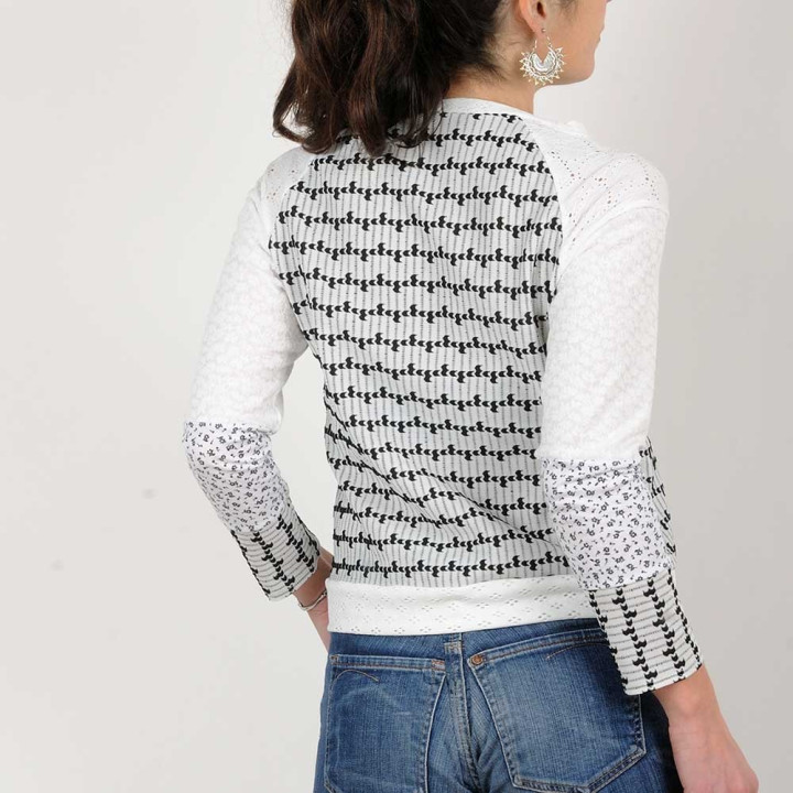 Top femme blanc et noir, broderie anglaise