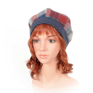 Béret fabriqué en France créateur femme lainage écossais bleu et rouge