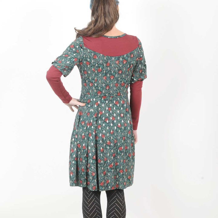 Green, red and golden stretchy dress with leg-of-mutton sleeves