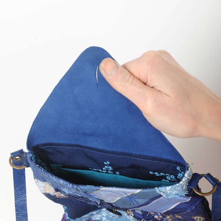 Blue shoulder bag, leather and fabric patchwork