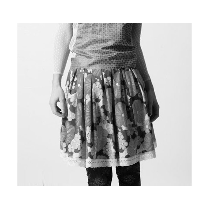 Short pleated skirt - CUSTOM HANDMADE