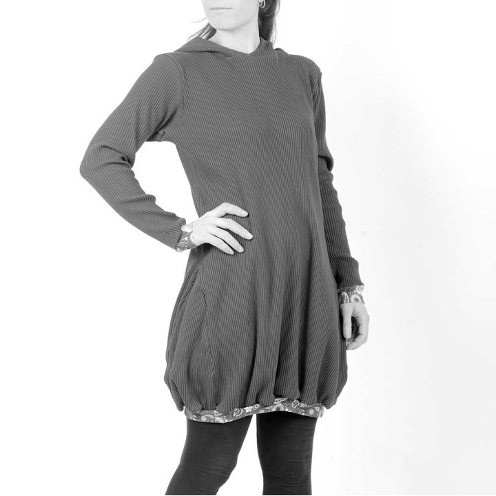 Robe sweat à capuche originale made in france, manches courtes ou longues - PERSONNALISABLE