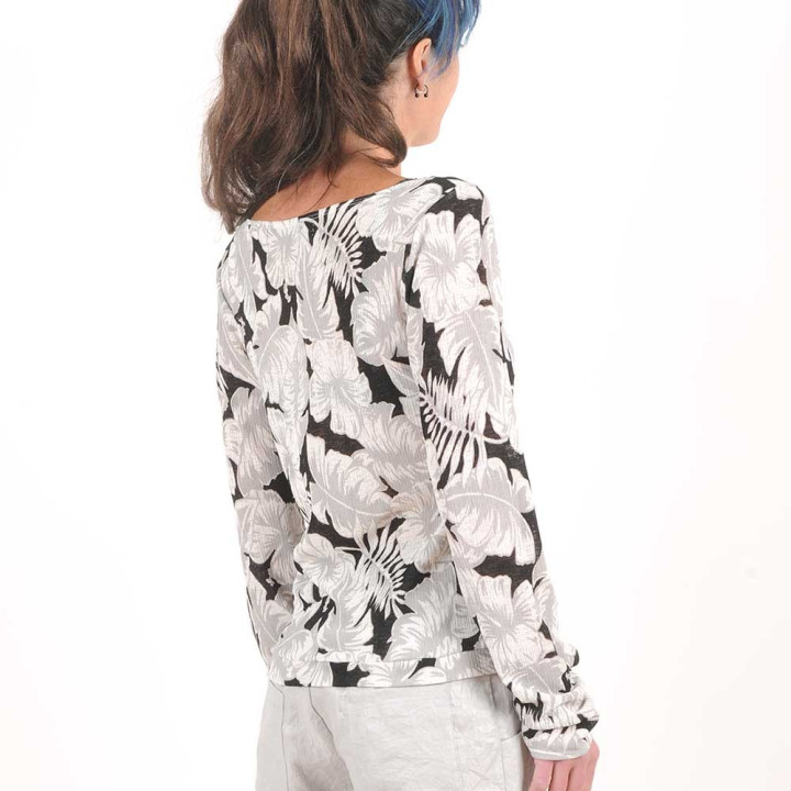 Black and grey lightweight women's sweater, shirred sleeve hems