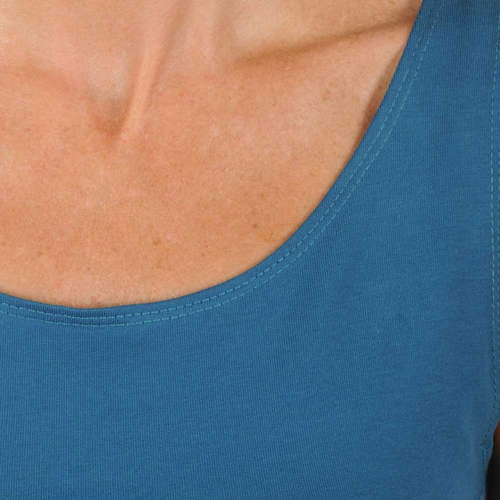 Sleeveless teal blue jersey tank top