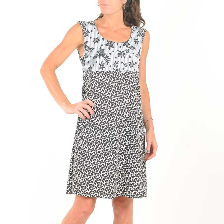 Summer sleeveless dress, grey, white, black, with pointy collar at back