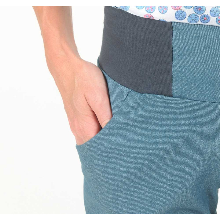 Womens stretchy blue denim shorts