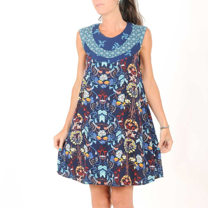 Robe fabriquée en France créateur femme jeune créateur évasée bleu imprimée sans manches