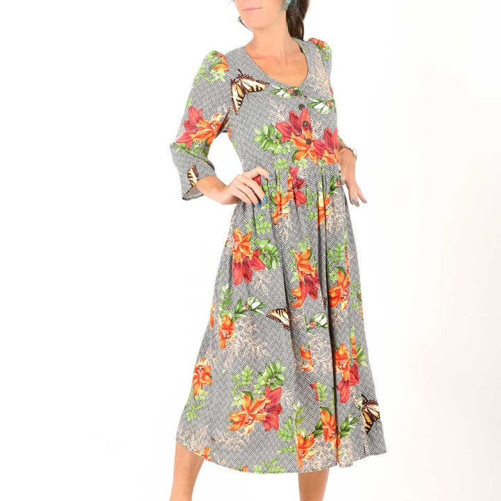 Robe d'été longue  originale de créateur à manches, viscose imprimée