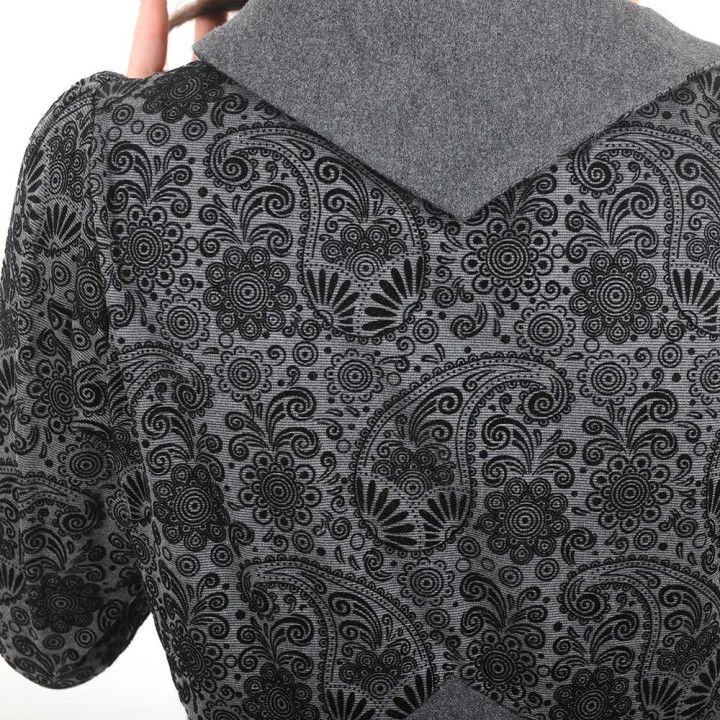 Veste créateur redingote femme, grise arabesques noires