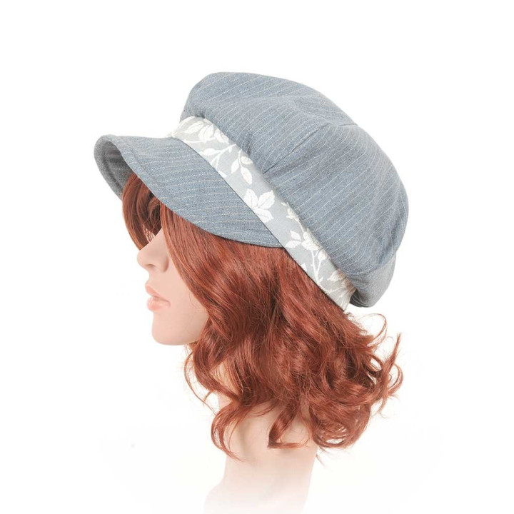 idée cadeau pour femme Casquette gavroche bleu-gris rayé et fleurs