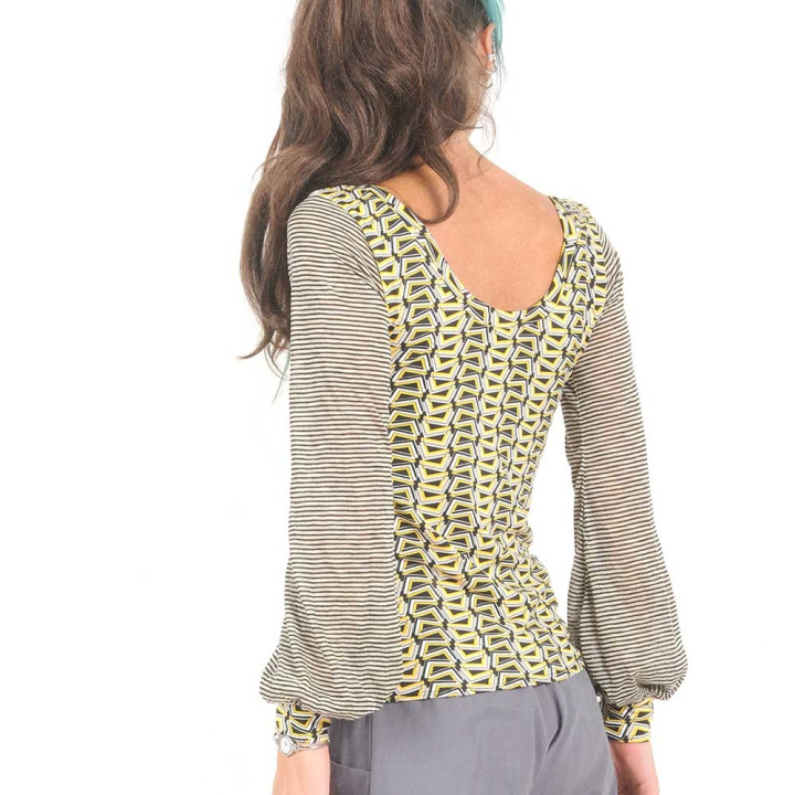 Top fabrication artisanale noir, blanc, jaune manches longues en jersey motif géométrique