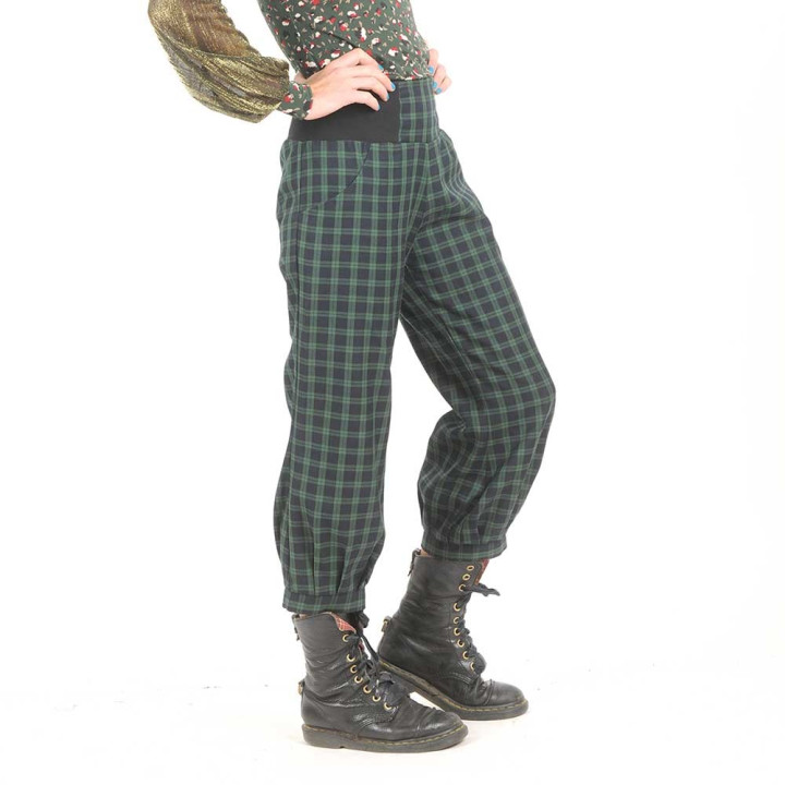Womens navy and green checkered pants, stretchy jersey belt