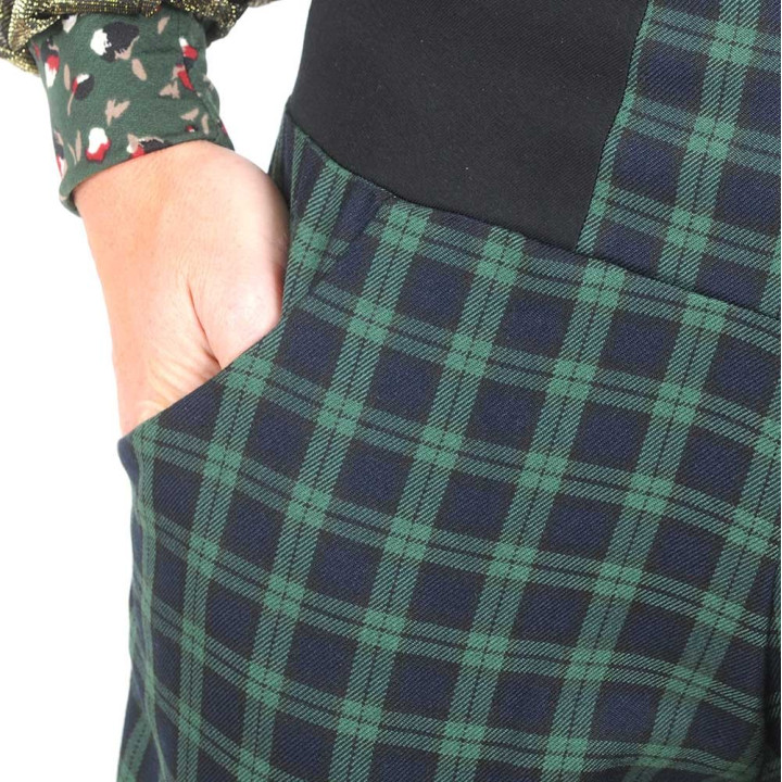 Womens navy and green checkered pants, stretchy jersey belt