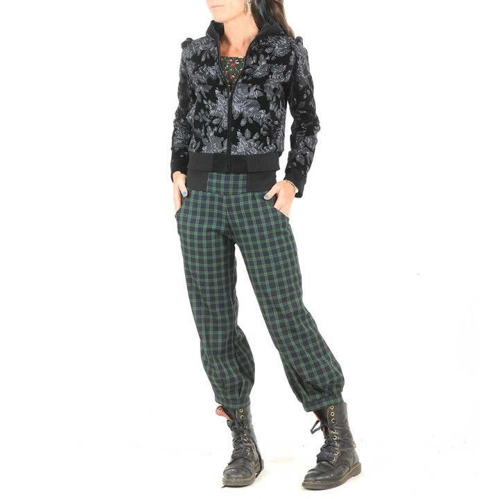 Womens navy and green checkered pants, stretchy jersey belt