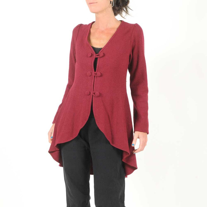 Veste original made in france made in France créateur français redingote dos plissé tissu laine bouillie rouge bordeaux