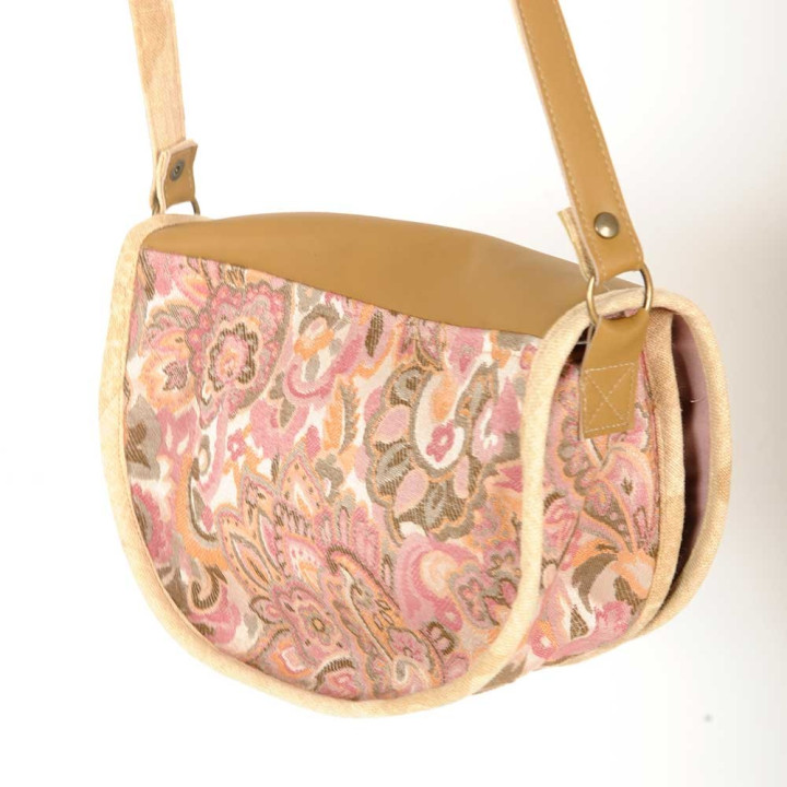 Sac bandoulière beige et rose fleuri, cuir et tissu
