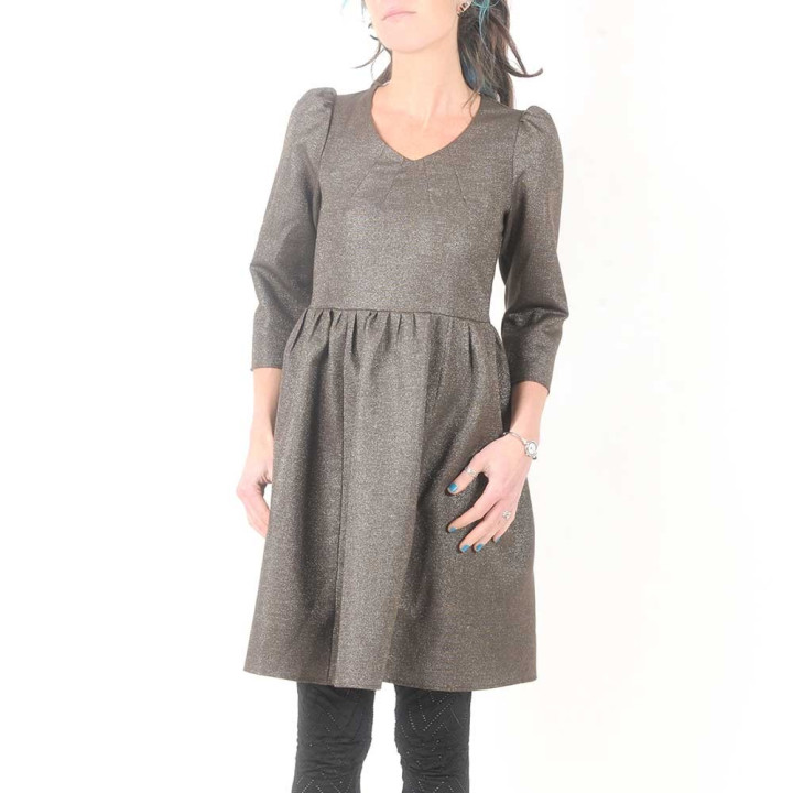 Sparkly brown adjustable dress, V-shaped neckline