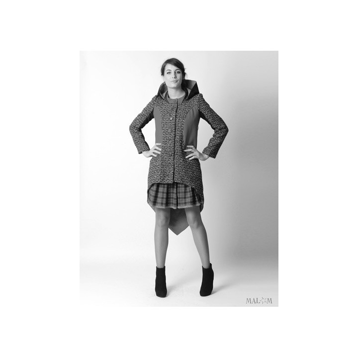 idée cadeau pour femme Manteau hiver asymétrique, queue de guêpe à capuche, lainages assortis - PERSONNALISABLE
