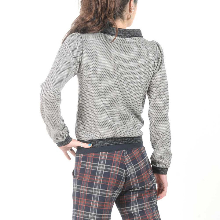 Pull fabriqué en France créateur femme court maille noire et blanche, col bateau