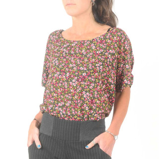 Haut souple à manches courtes artisanal, crêpe viscose fleuri