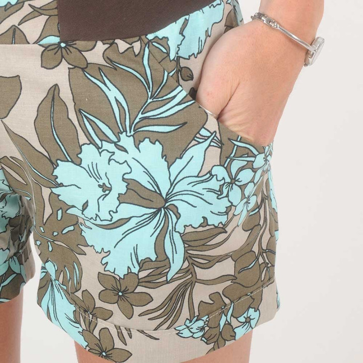 Short artisanal  femme été coton fleuri taupe et vert d'eau