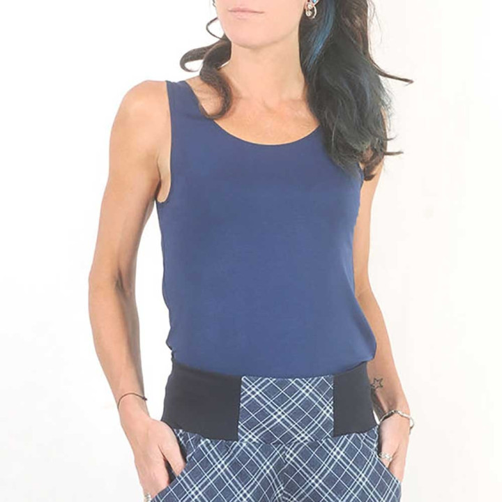 Sleeveless dark blue jersey tank top