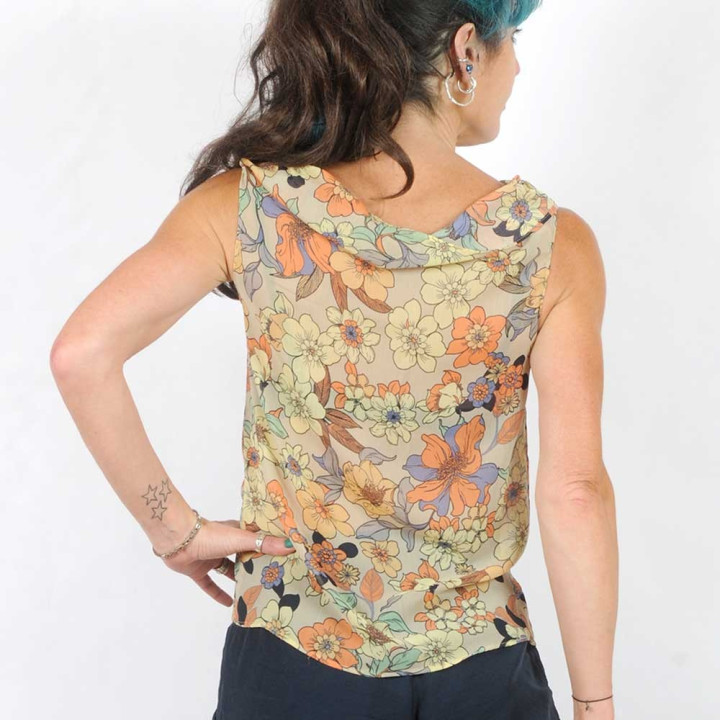 Sleeveless wide top, in supple sheer taupe voile with floral print