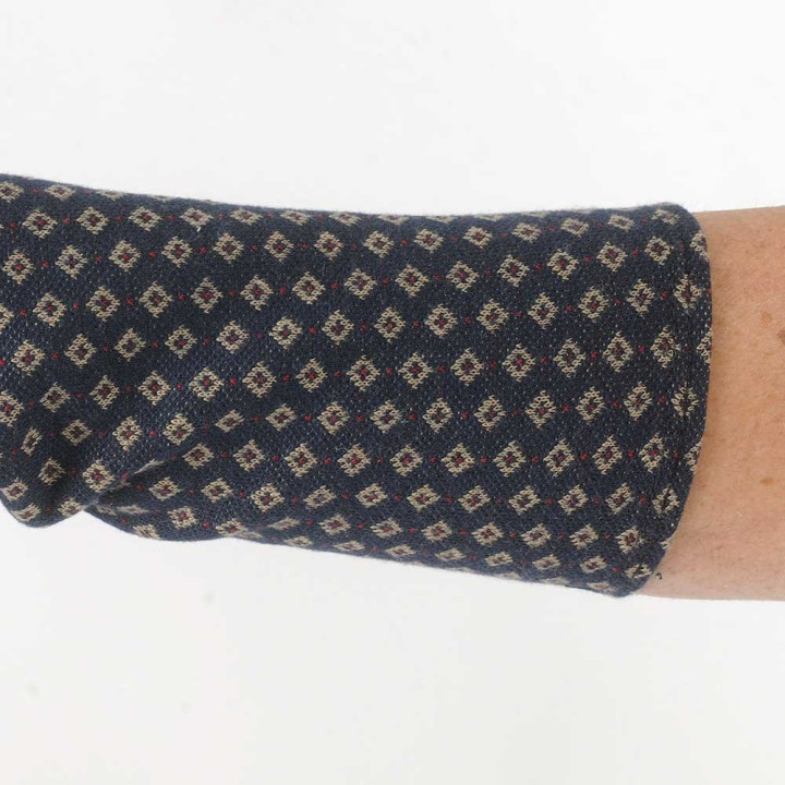Navy and beige fingerless gloves with small pattern