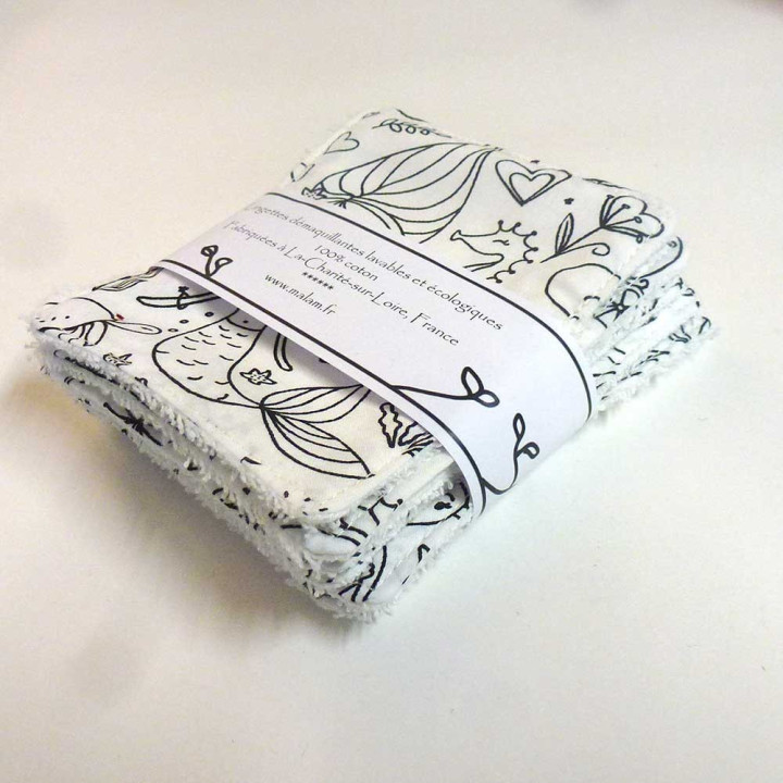 Set of 7 washable fabric face wipes, printed white cotton